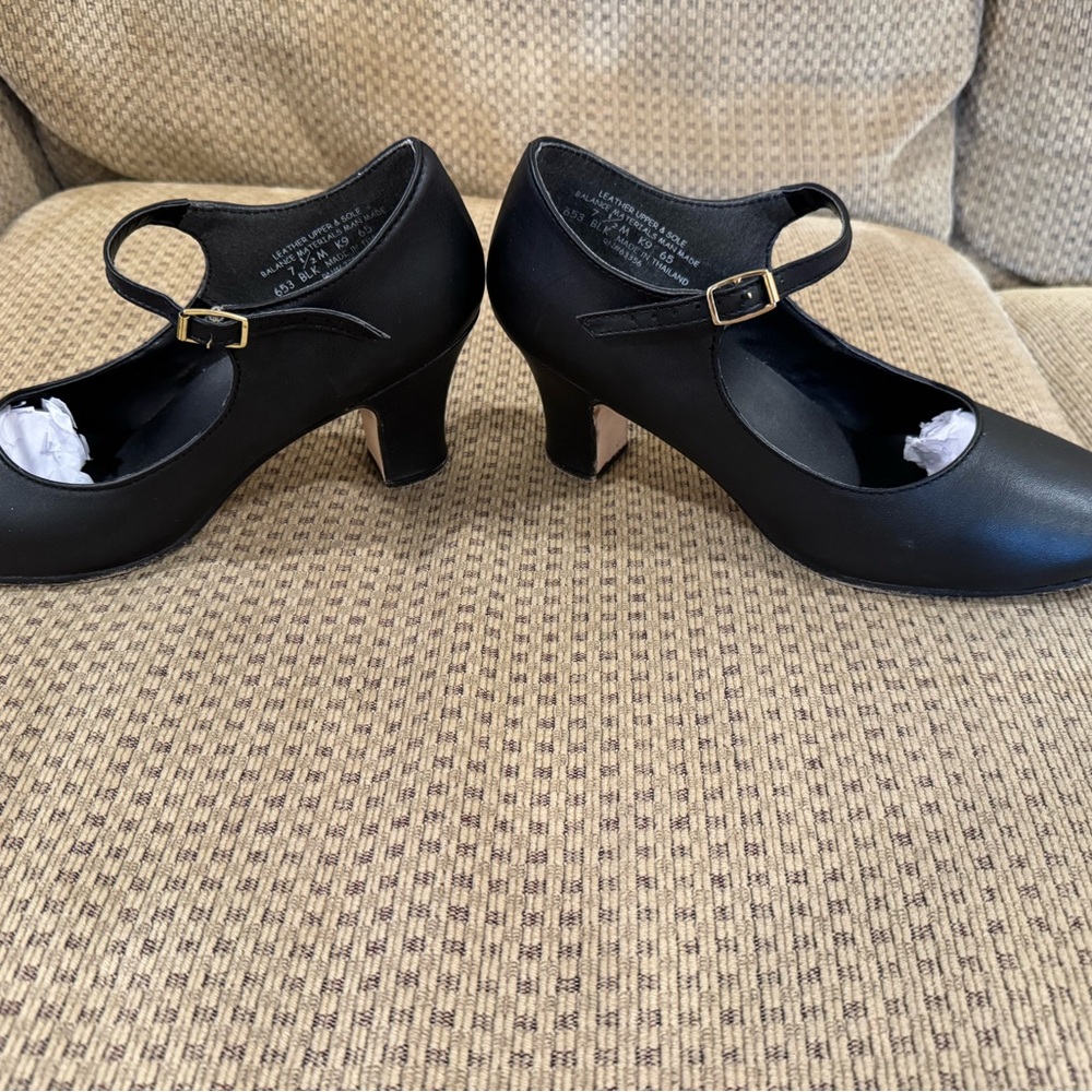 Capezio Black Women's Heels size 7.5 - Picture 4 of 5